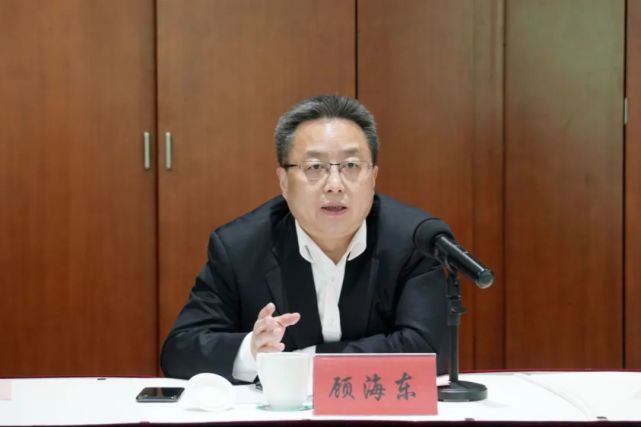 区委书记顾海东,副区长王执晴出席活动.