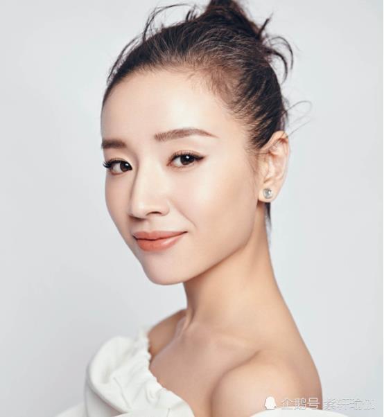 董洁年轻时多能撩?教科书般的演技堪称经典,网友:"牺牲"还挺大