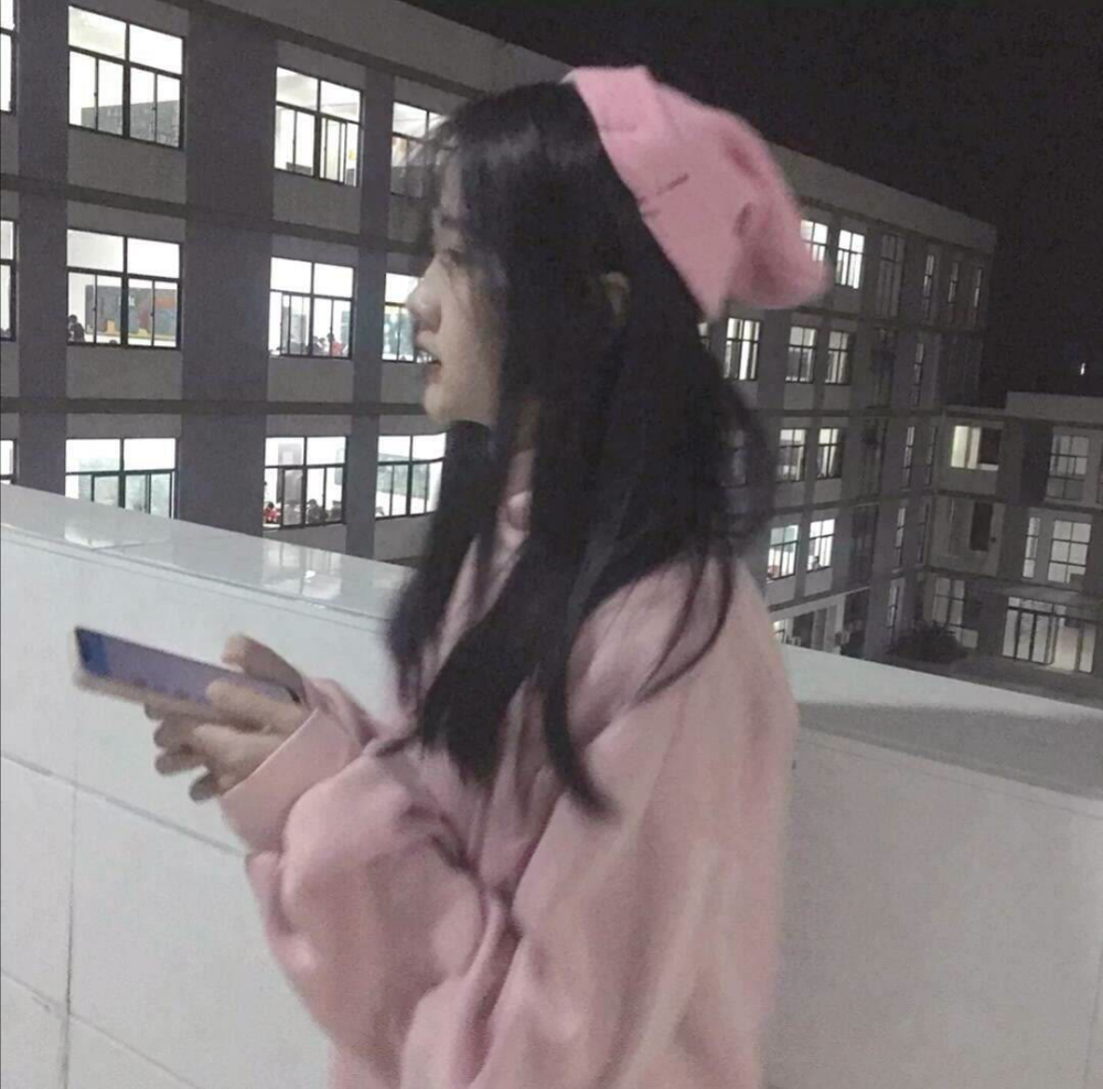 ins·少女心·女生头像:这个世界有点苦,我想给你一点