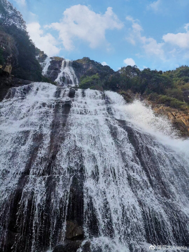 广州周边游这样玩,人少景美有瀑布花海玻璃桥