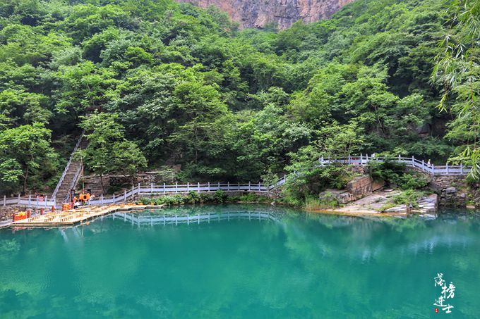 河南新乡有一座五a景区,有山有水有树林,风景绝美,名字却好俗