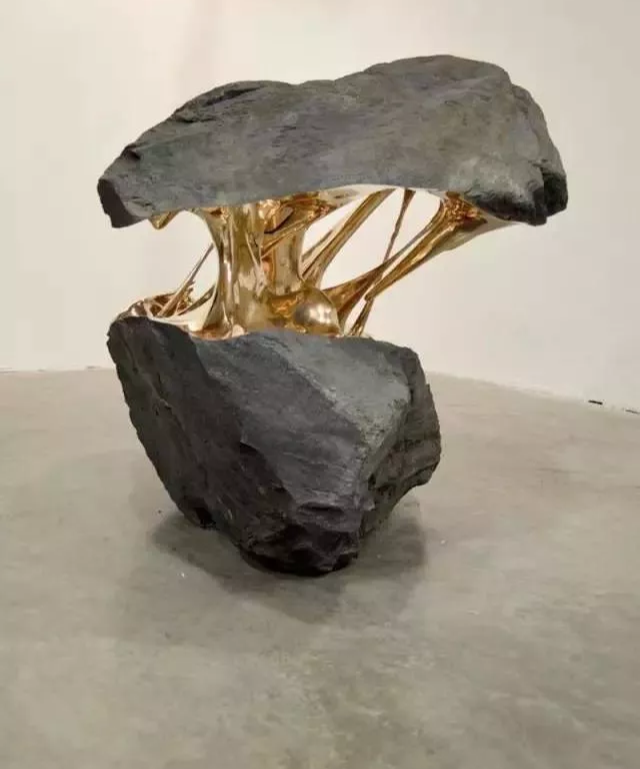 反常规质感伪造雕塑欣赏——柔软的木头&石头