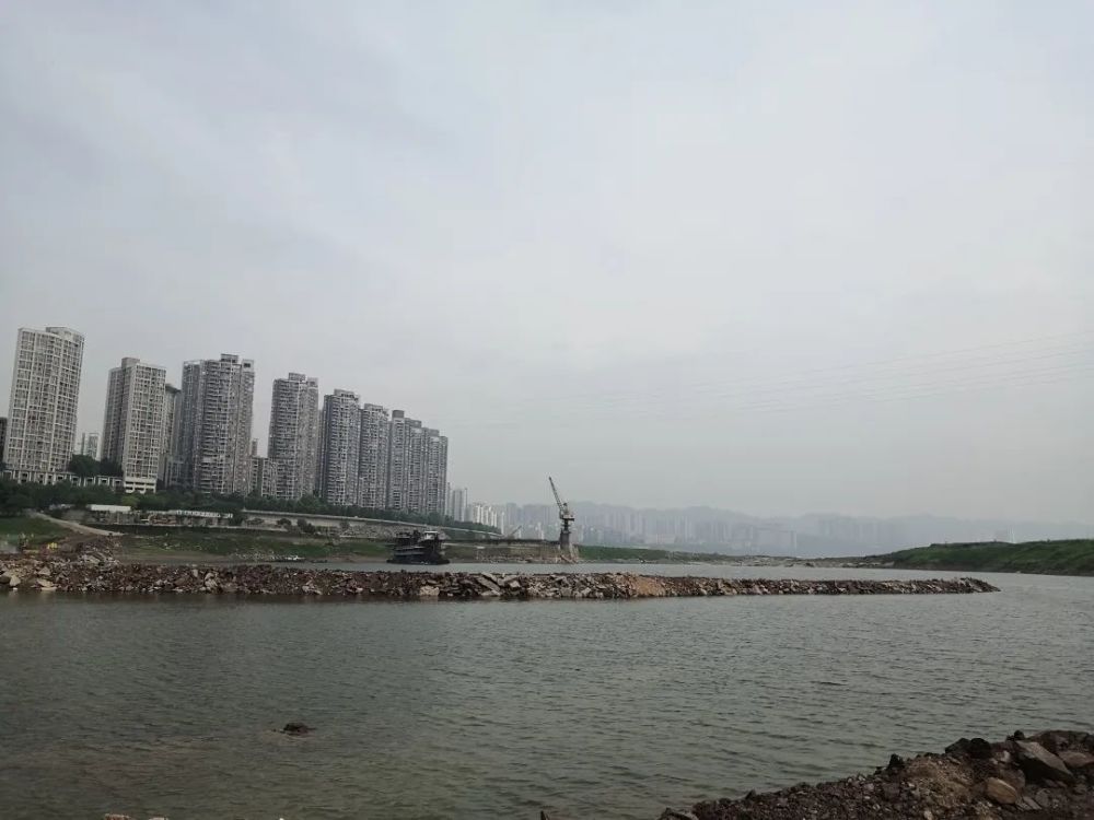 即将变身湿地公园的重庆南岸龙凤溪哑巴洞原生态长江滩涂风景