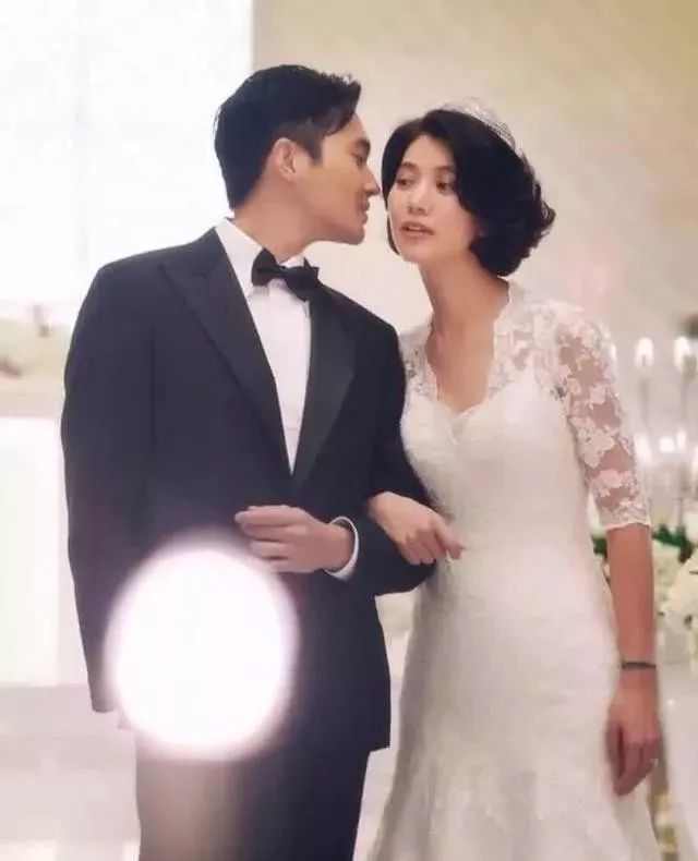 袁咏仪年轻时到底有多美?能让张智霖变成宠妻狂魔