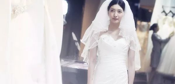 周扬婚纱_周扬性感图片(3)
