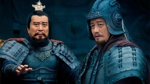 三国演义十大蠢人排行,一个骂尽天下英豪,一个引狼