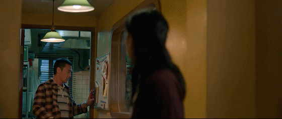 郑秀文(sammi cheng) 四月份的娱乐圈就像是一个免费的西瓜摊,网友们