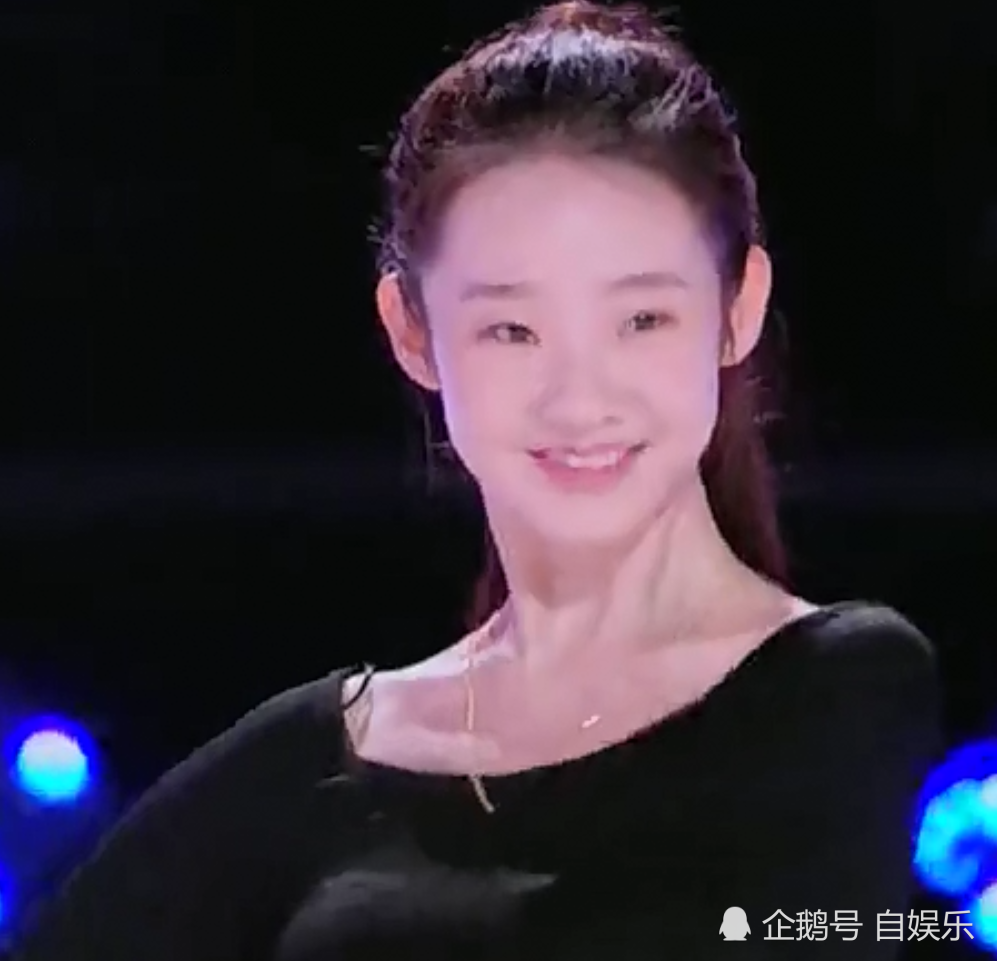 张艺凡长相寡淡?