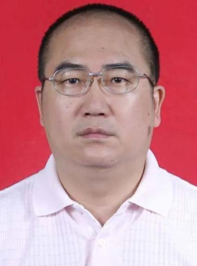 金银潭医院院长张定宇已任省卫健委副主任、党组成员