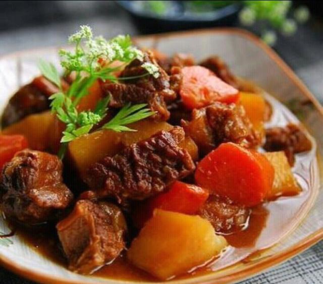 红烧土豆牛肉