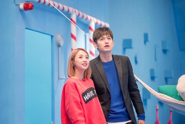 《触不到的TA》鬼鬼遭囚禁 马可赤身肉搏相救