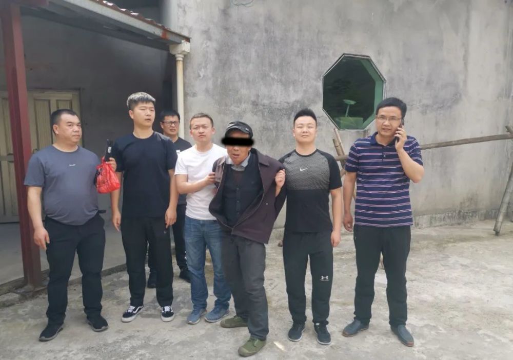 目前,犯罪嫌疑人董某某已移交浙江衢州警方.