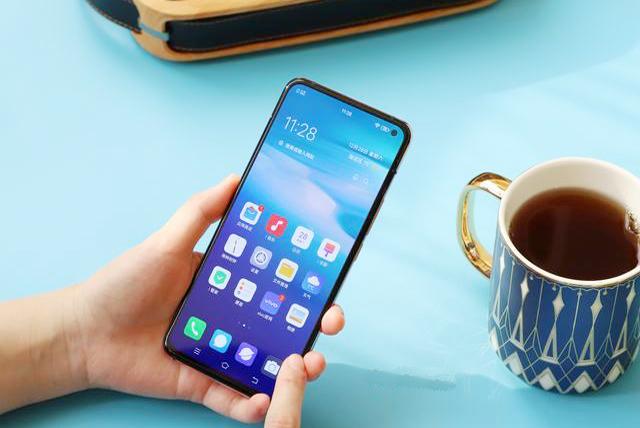 vivo首款5g手机为nex3,和华为mate30pro发布时间比较接近,无刘海设计
