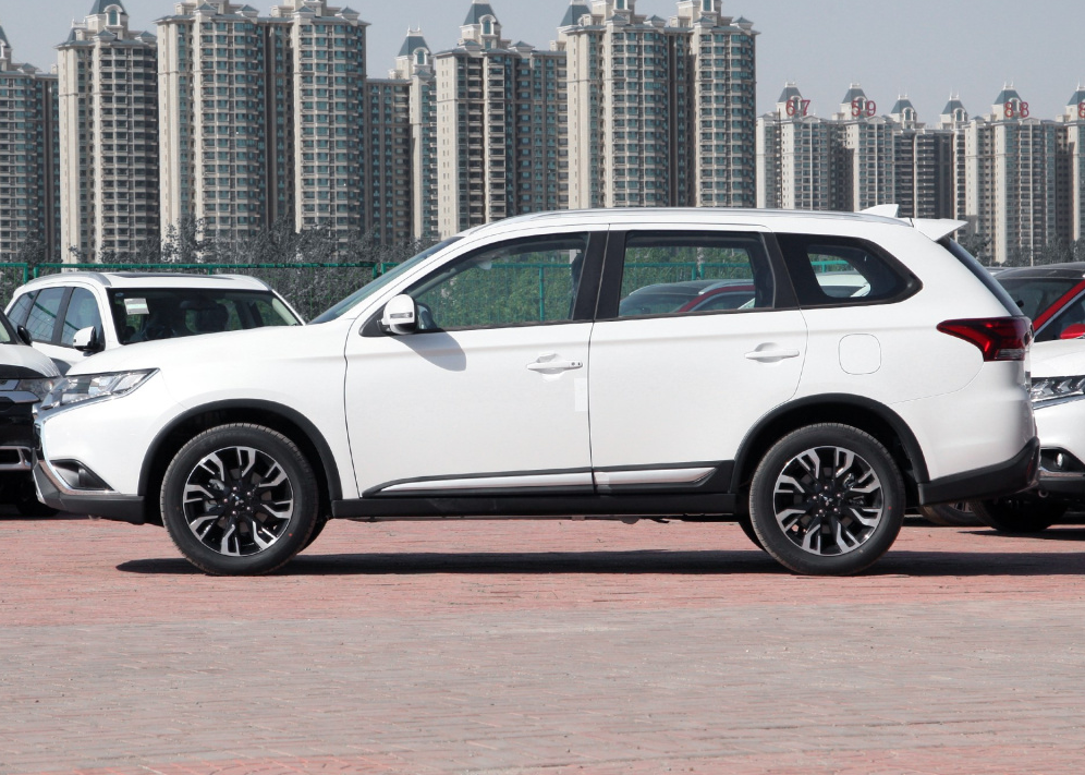 2020款三菱欧蓝德配置曝光:5/7座任选,2.0l cvt,造型