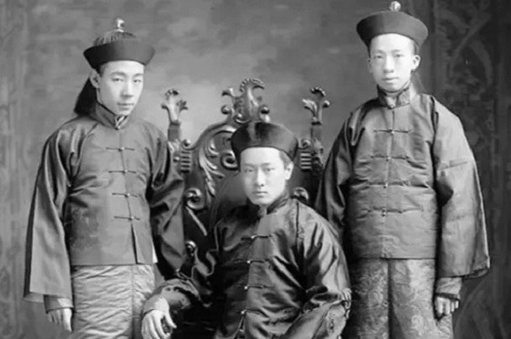清朝的王公大臣与后宫嫔妃的真实容貌,图3是光绪皇帝