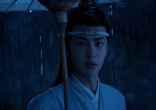 继《陈情令》后,王一博重现雨中撑伞镜头!网友梦回蓝