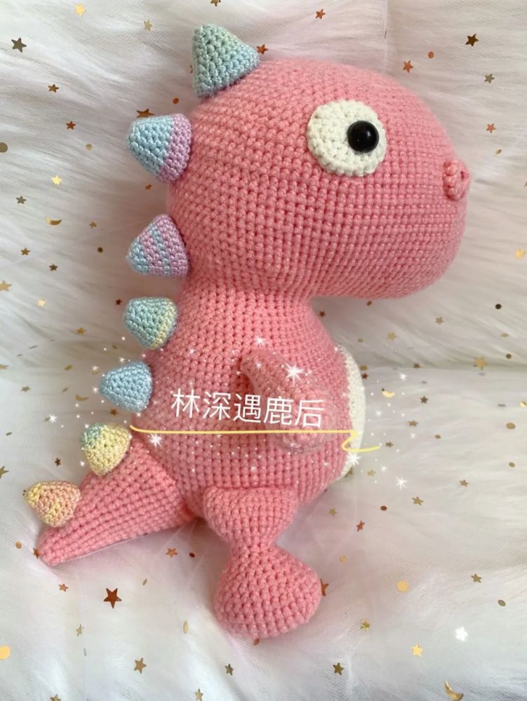 大龙小龙排排站,喜欢它,就给它钩个好弟弟,哇咔咔