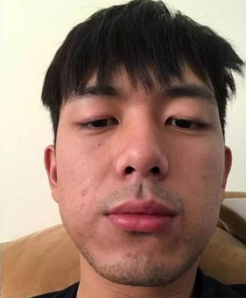 有颜任性太气人!男星"沙雕"自拍:看到蔡徐坤我喷饭了!