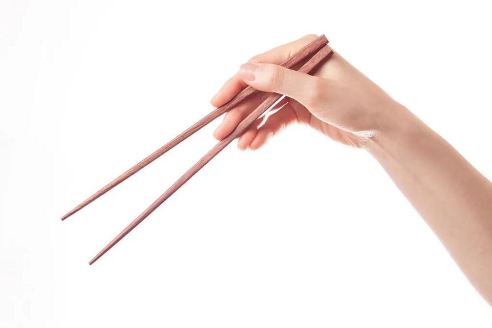 教娃学用筷子好头疼?不妨试试这些小妙招