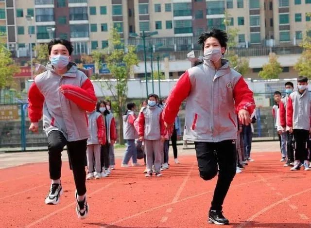 防疫利器变“杀手”，跑步戴口罩并不适用于所有人！
