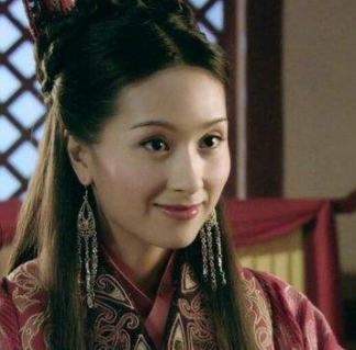 12,2004年《大汉风》,饰演虞姬