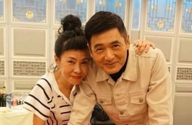 谢霆锋10亿财产给儿子，成龙20亿给房祖名，周润发最让人敬佩（组图） - 10