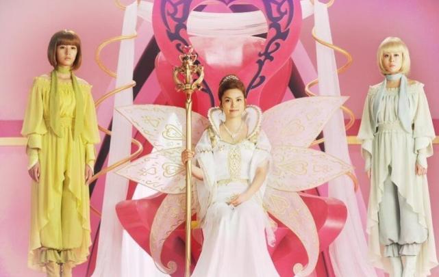 曾是魔仙女王的侍女,跟肖战"北漂"三年,仅凭一笑火遍