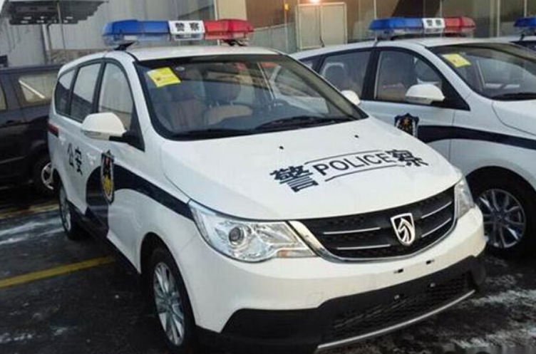 国内警车"大换装",深圳豪气十足,南宁很低调,而它最有排面
