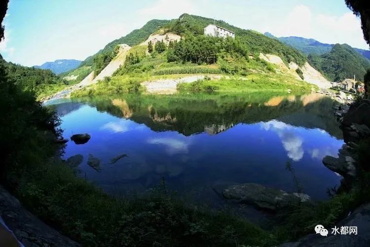 藏在丹江口市这座大山深处的绝美风景,您去过吗?