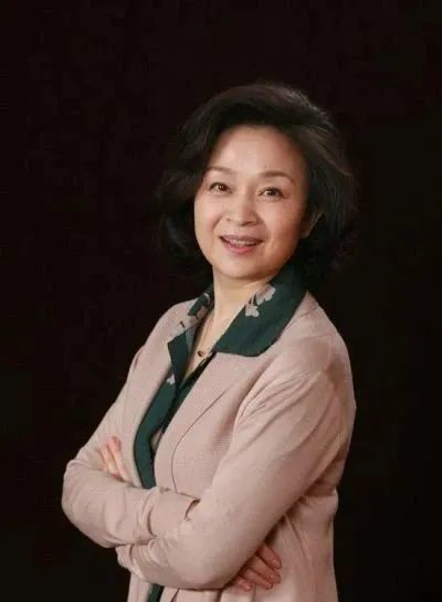62岁老戏骨刘莉莉,低调演戏30年零绯闻,丈夫也是演员惹人羡