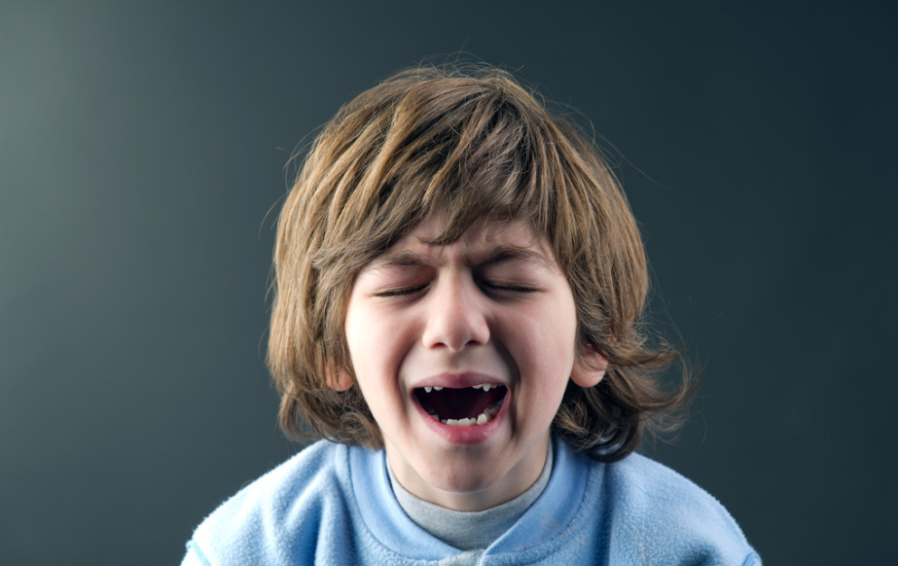 孩子哭是一种负面情绪?想要孩子不爱哭,父母需要这么做