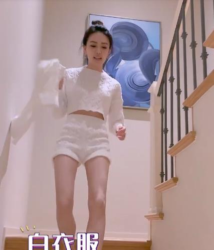 徐璐还不到90斤为何要减肥?看到她穿三分裤的腿型