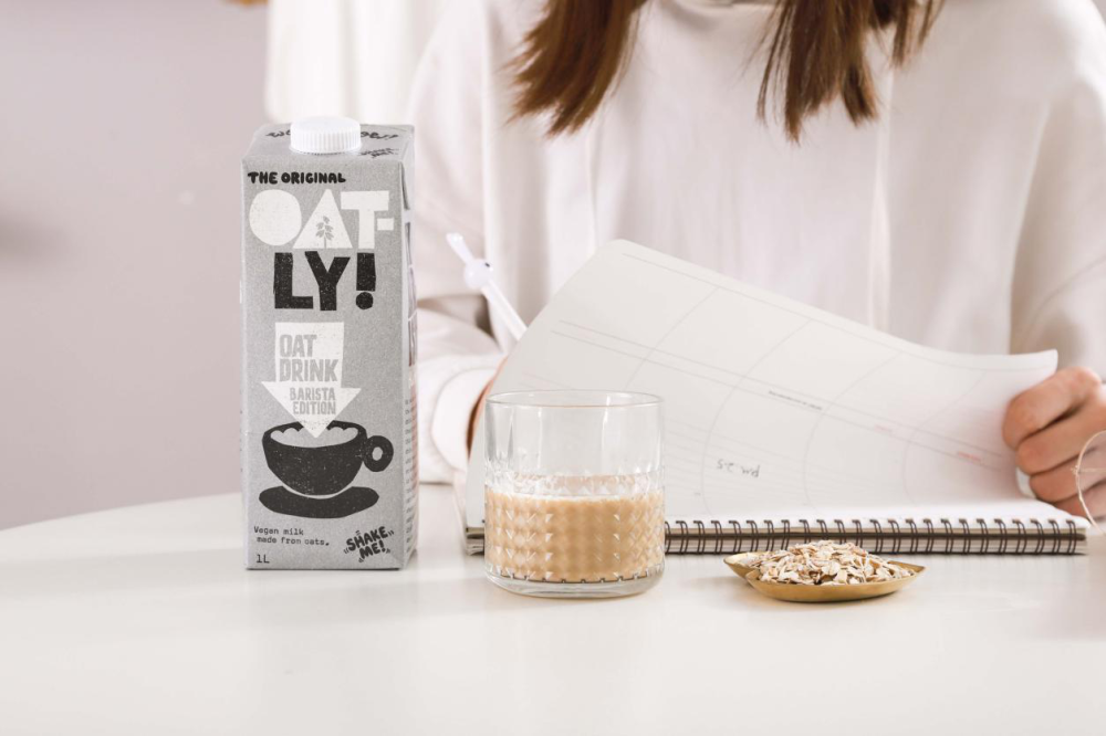 风靡全球的燕麦奶oatly,连星巴克都选用