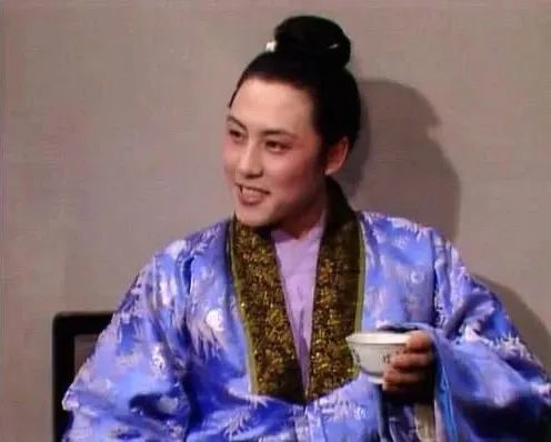 骂鲍二媳妇时的飞扬跋扈