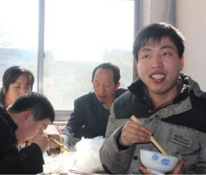 那个被叫做中国雨人的周玮上最强大脑引起轰动他如今过得怎样了