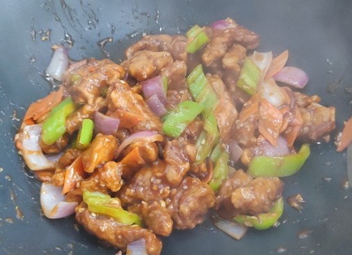 里脊肉最好吃的做法之一,外焦里嫩的焦溜肉段,焦香扑鼻