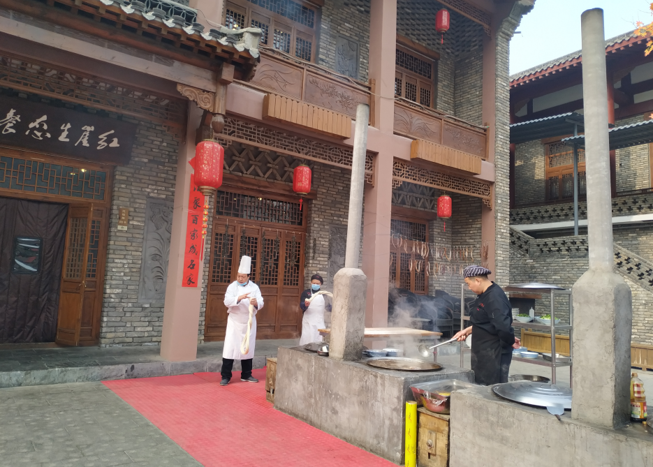 去白鹿泡温泉不能错过的红崖古镇