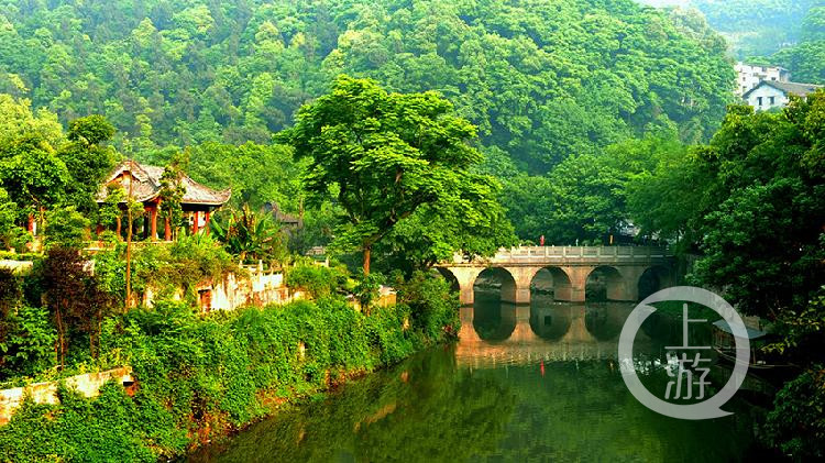 《山清水秀》 冯亚宏 摄于巴南区南温泉风景区