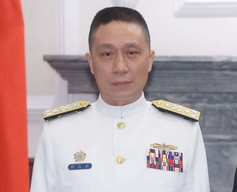 高层震怒,台海军左营舰轮机长与女士官"酒后大战"被开除