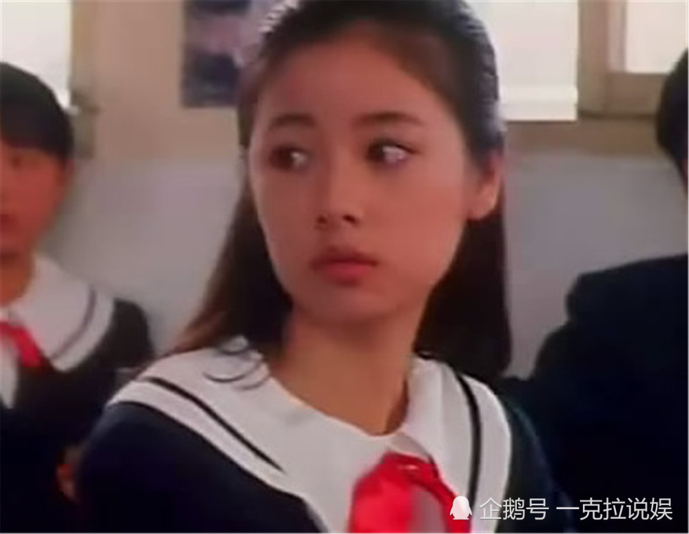 1995年,出演电影《校园敢死队》表现不俗,她的第一部电影,不仅使她小