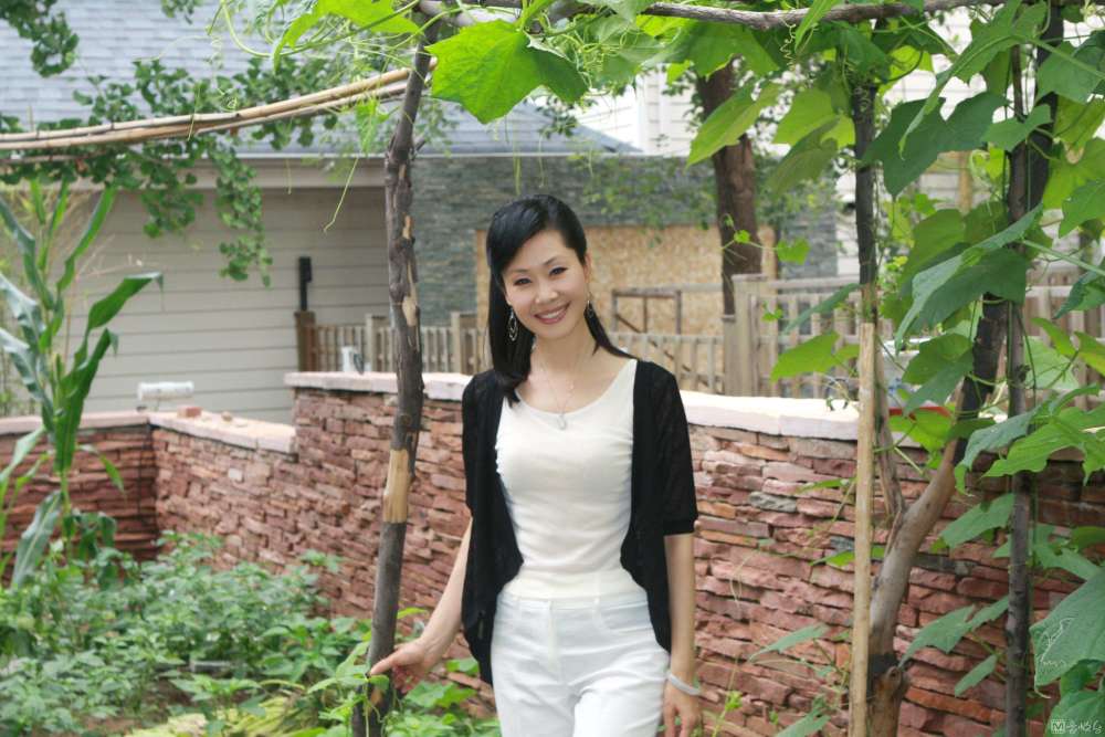 于文华离婚后,遇到了真爱她的丈夫,女儿现在都这么大了