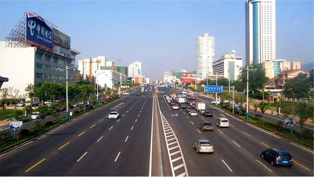 济南人口gdp 2019_济南gdp破万亿图片(2)