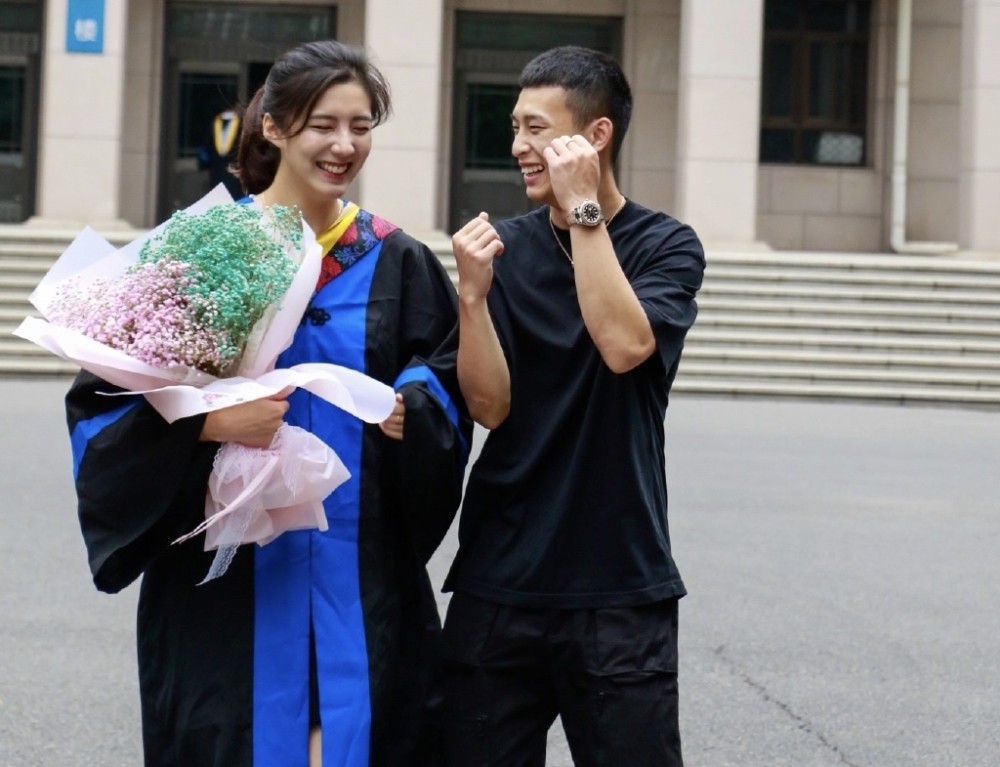 北航婚纱照_北航图片高清(2)