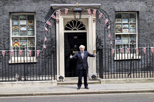 英国首相鲍里斯·约翰逊为2020年5月8日星期五在伦敦唐宁街(downing