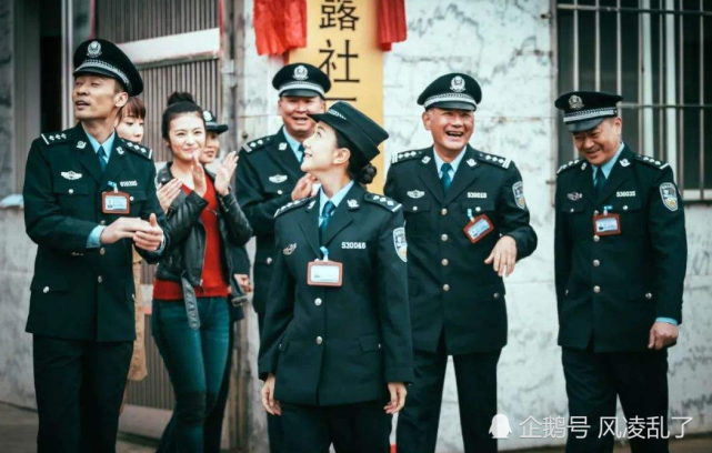 戒毒风云不良少年看守所巧用计谋陷害女警官喝洗衣服密谋越狱