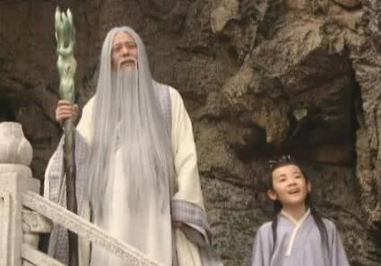 封神大战后的鸿钧老祖女娲的孩子成为他的徒弟后来大闹天宫