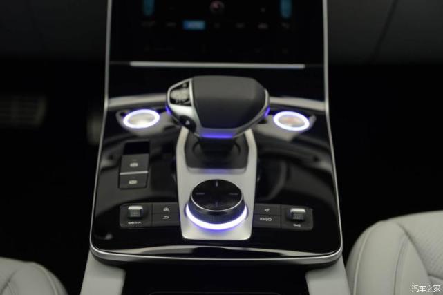 干净利落 北京汽车BEIJING-X7正式亮相