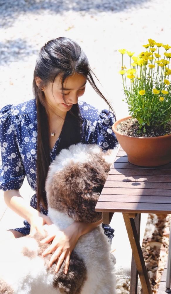 木村光希终于穿对了!长直发配碎花裙温婉少女,不愧顶级星二代 木村光希终于穿对了!长直发配碎花裙温婉少女,不愧顶级星二代