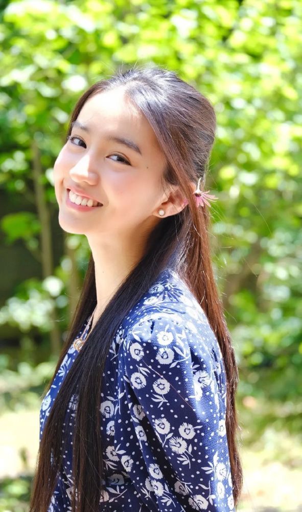 木村光希终于穿对了!长直发配碎花裙温婉少女,不愧顶级星二代 木村光希终于穿对了!长直发配碎花裙温婉少女,不愧顶级星二代