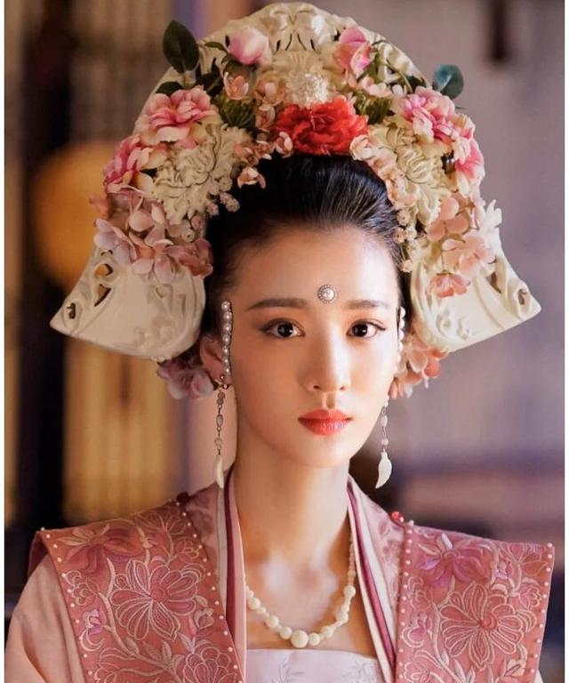清平乐带火的珍珠妆究竟是什么神仙妆面？不仅汉服，平时也好看！